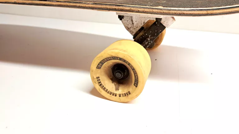 deskorolka-oxelo-czarna-ean-gtin-0705604693725