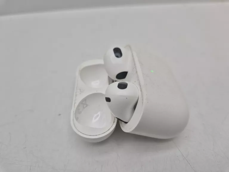 SŁUCHAWKI BEZPRZEWODOWE DOUSZNE APPLE AIRPODS 3