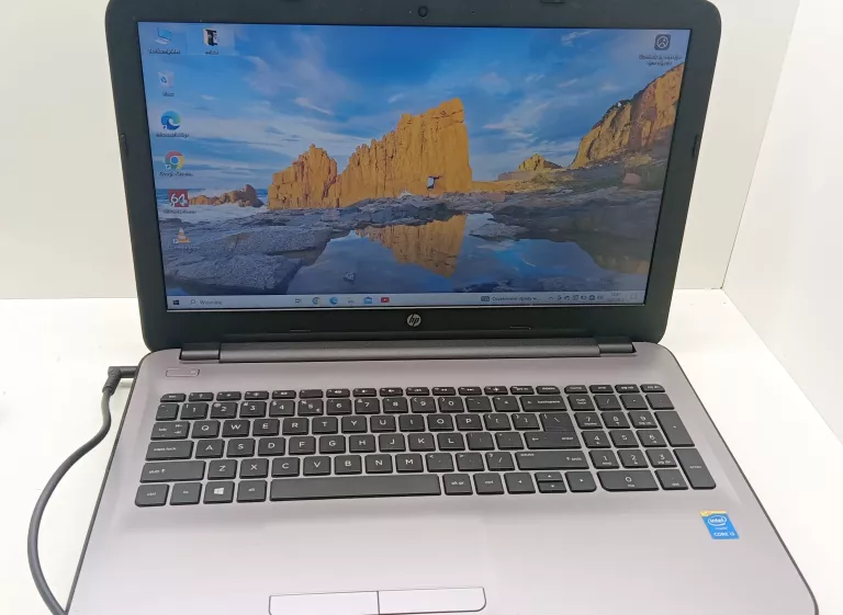 LAPTOP HP TPN-C125 INTEL CORE I3-5005U WIND 10 HOME+ŁADOWARKA