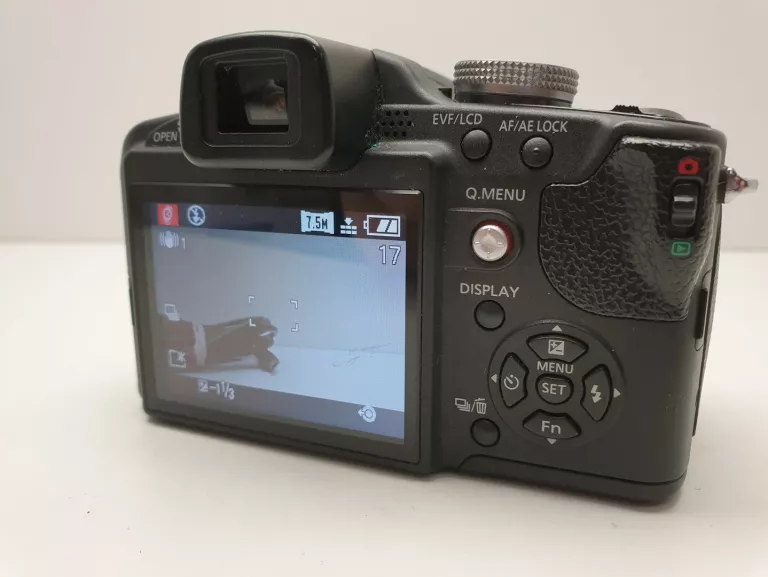 APARAT LUMIX DMC-FZ28