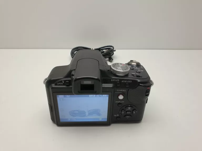 APARAT LUMIX DMC-FZ28