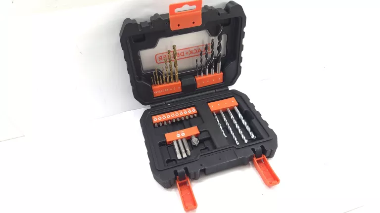WKRĘTARKA BLACK DECKER 18V TORBA