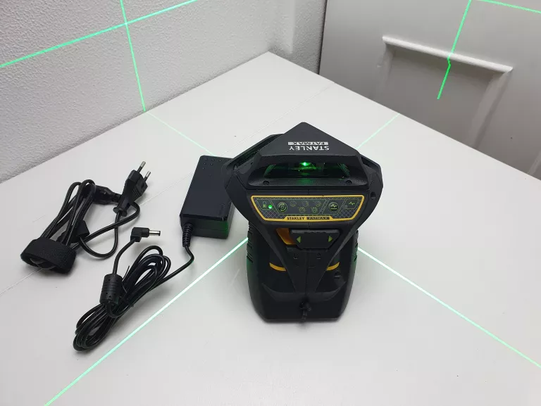 LASER STANLEY FATMAX 3D FMHT1-77356 Z ZIELONĄ WIĄZKĄ + ZASILACZ