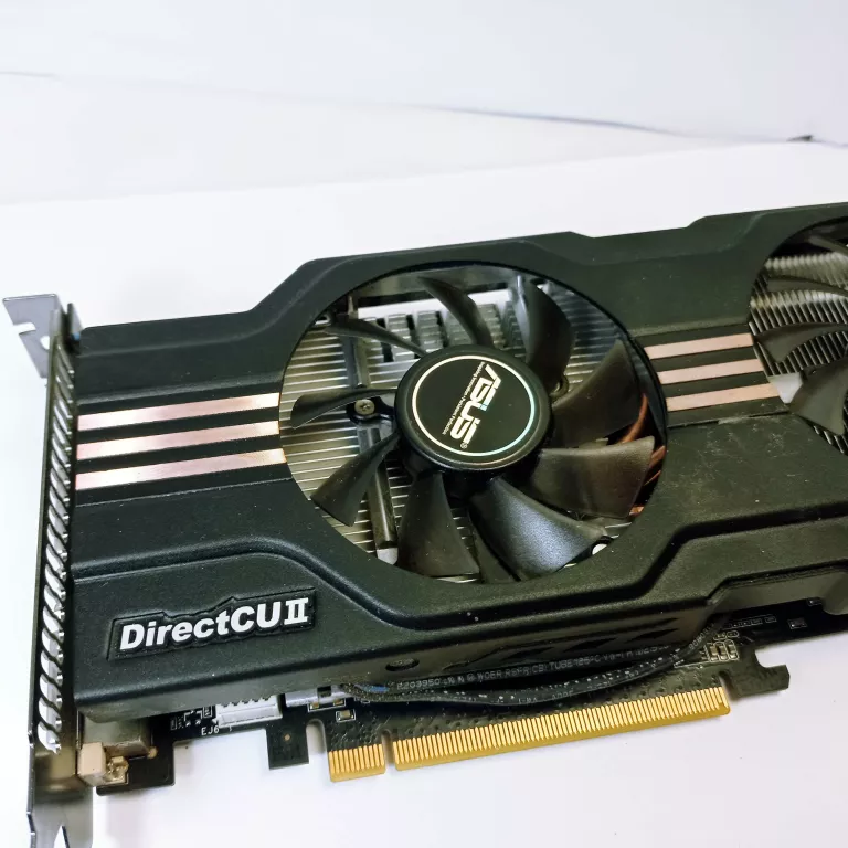 ASUS GTX 560 DIRECTCU II