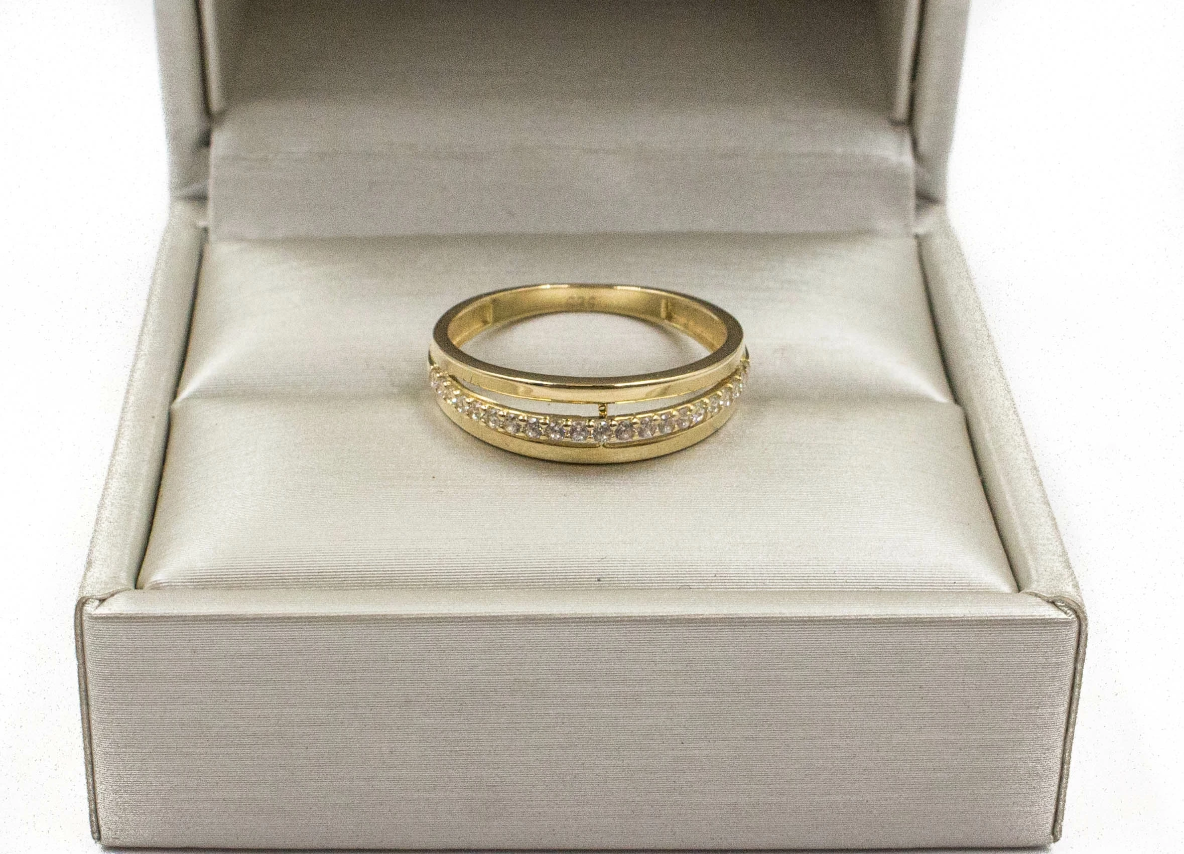 ladny-zloty-pierscionek-obraczka-z-cyrkoniami-14k-w200g-r16-p55-material-15835-2