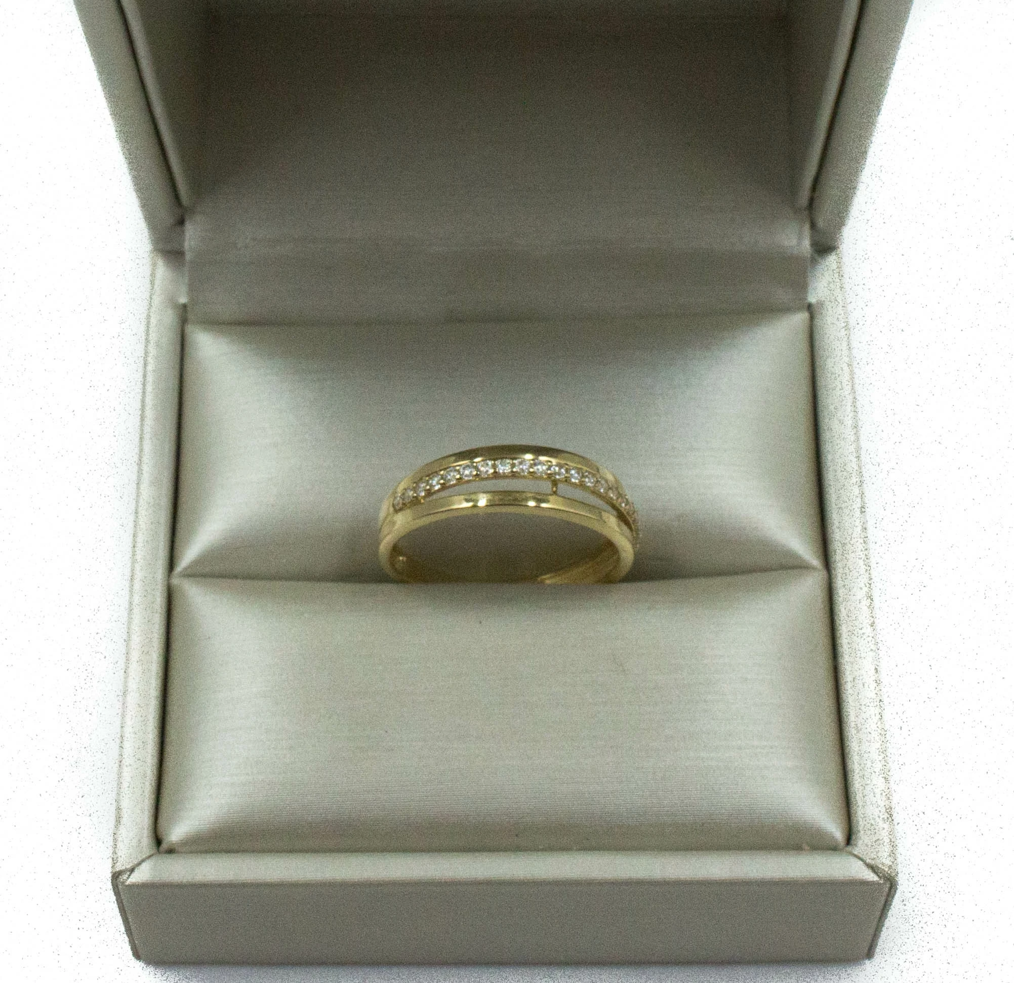 ladny-zloty-pierscionek-obraczka-z-cyrkoniami-14k-w200g-r16-p55-stan-11323-238058