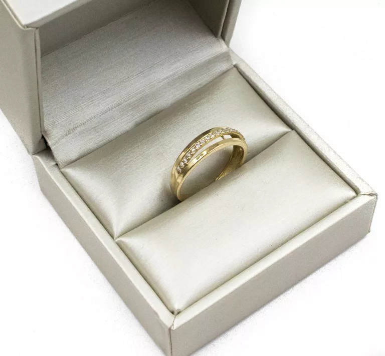 ladny-zloty-pierscionek-obraczka-z-cyrkoniami-14k-w200g-r16-p55-pilsudskiego-57-marki