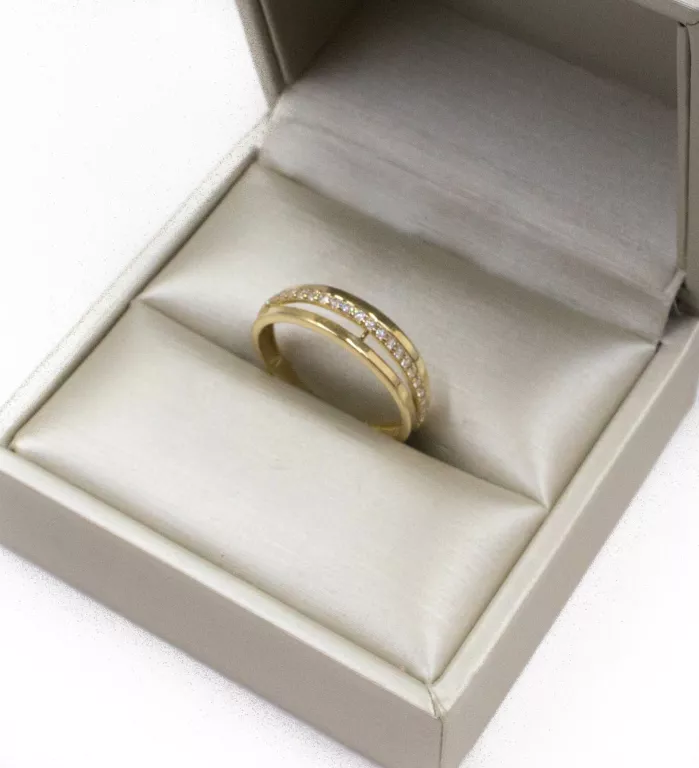 ladny-zloty-pierscionek-obraczka-z-cyrkoniami-14k-w200g-r16-p55-rodzaj-2205-2