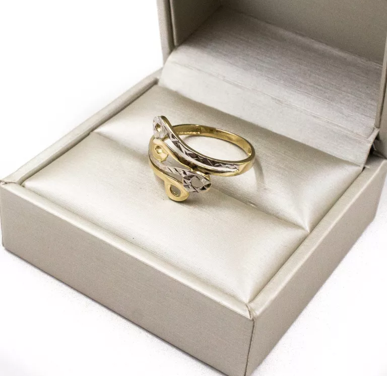 piekny-zloty-pierscionek-14k-w208g-r19-p51-rodzaj-2205-2