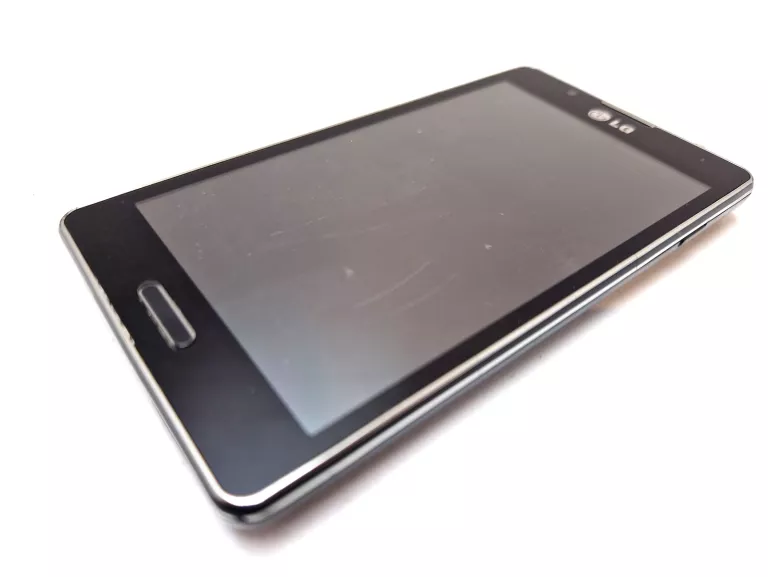 TELEFON LG P710