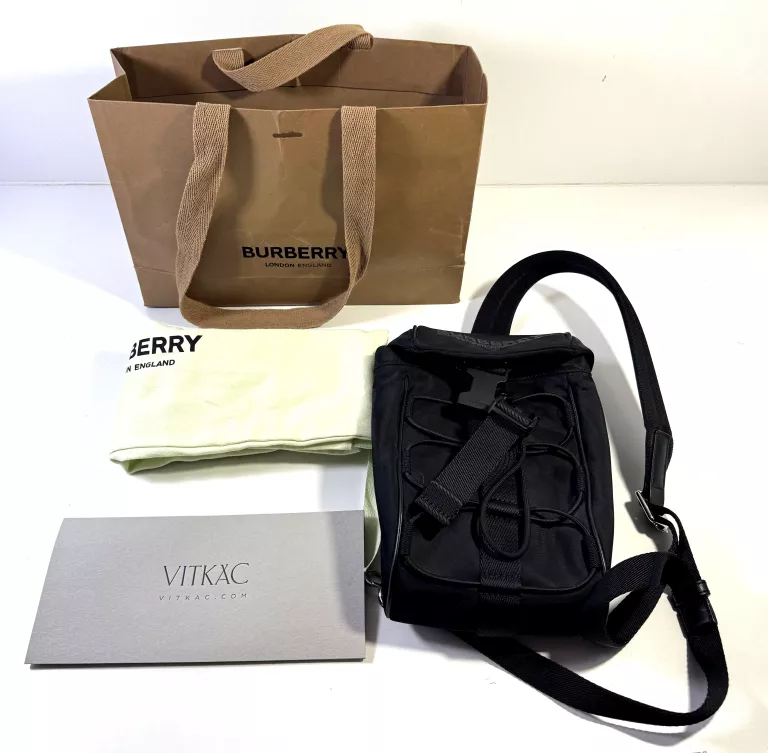 saszetka-burberry-black-murray-one-shoulder-8070092-a1189-zestaw-jana-pawla-ii-41a-warszawa