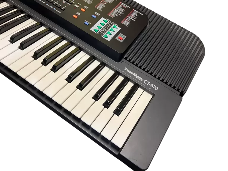 KEYBOARD CASIO CT-670
