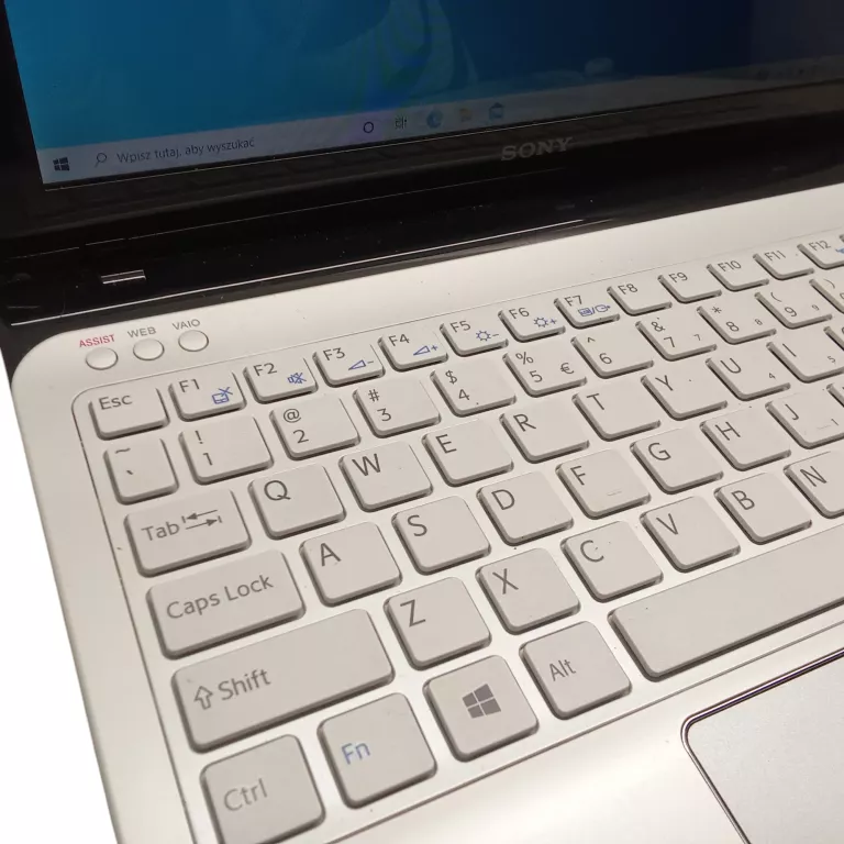 LAPTOP SONY VAIO SVE111B11M 11,6"/4GB/500GB