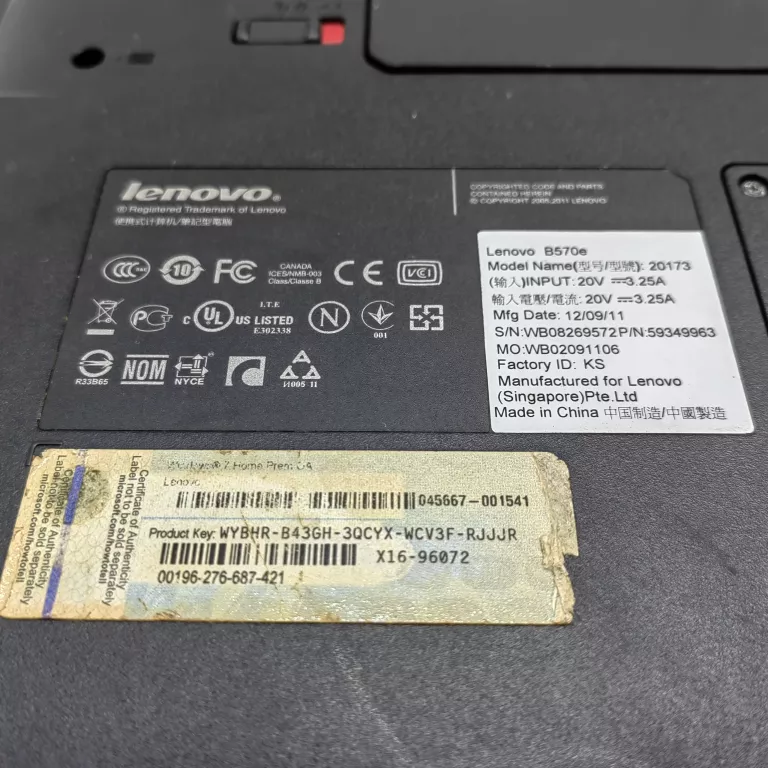 LAPTOP LENOVO B570E WIN 7/INTEL PENTIUM B950/4 GB RAM /320GB DYSK