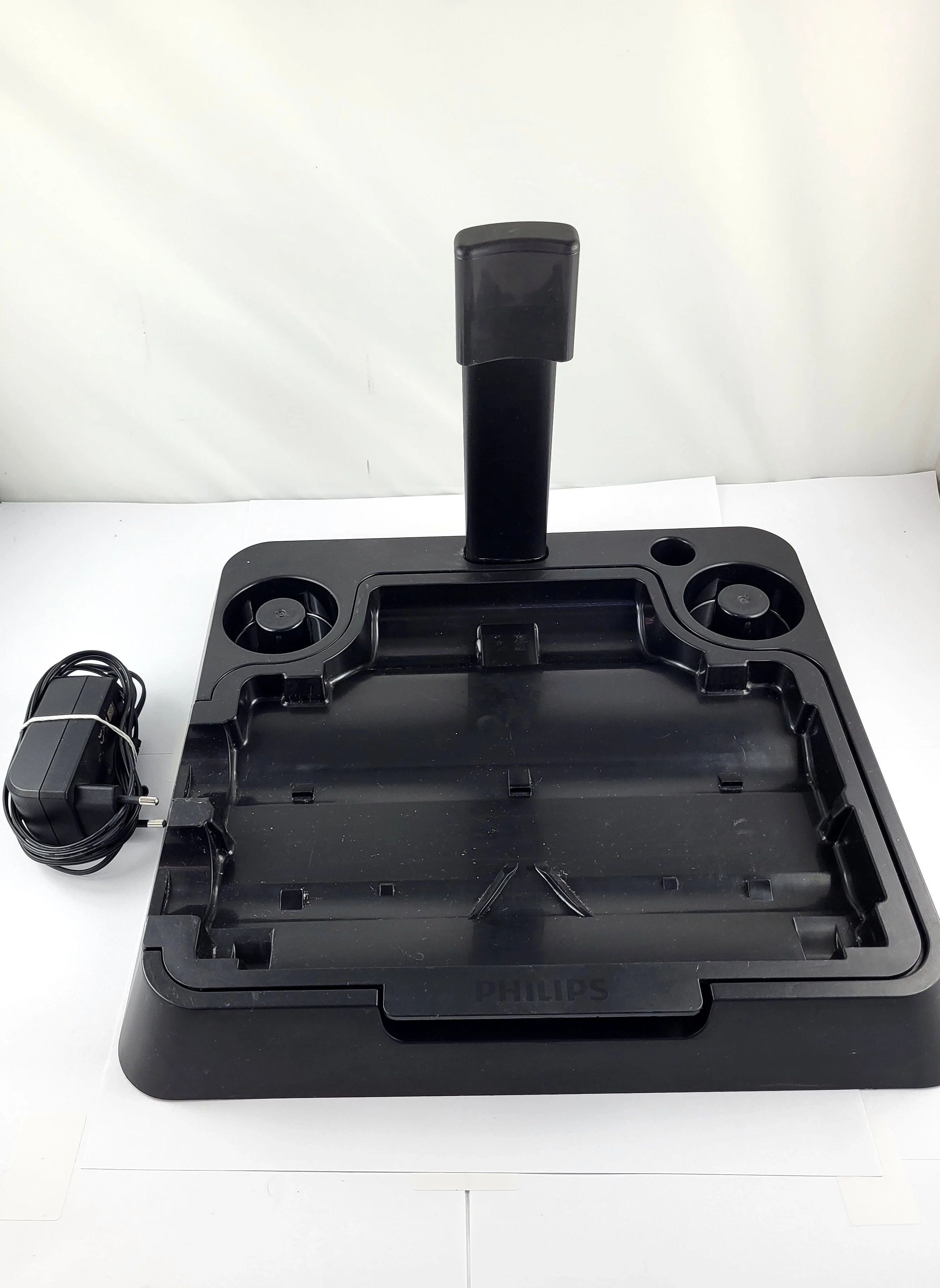 odkurzacz-pionowy-philips-aqua-trio-7000-xw7110-opis-marka-248811-951212