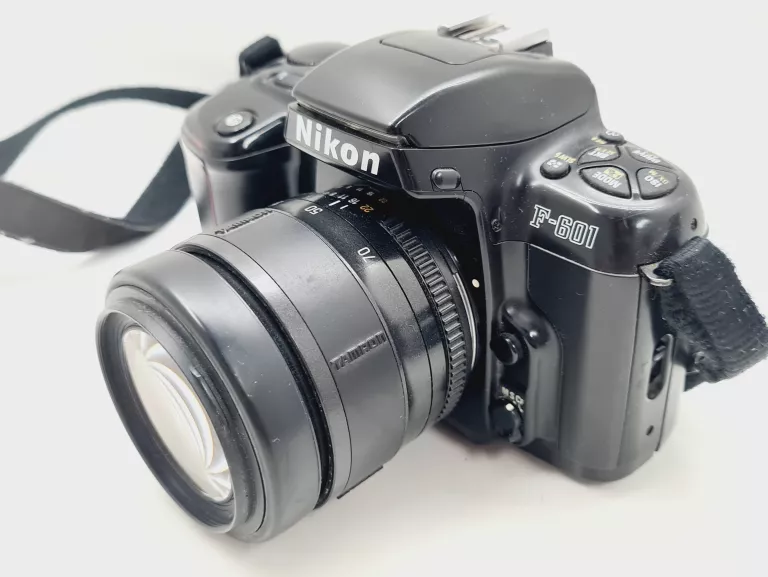 APARAT NIKON F-601