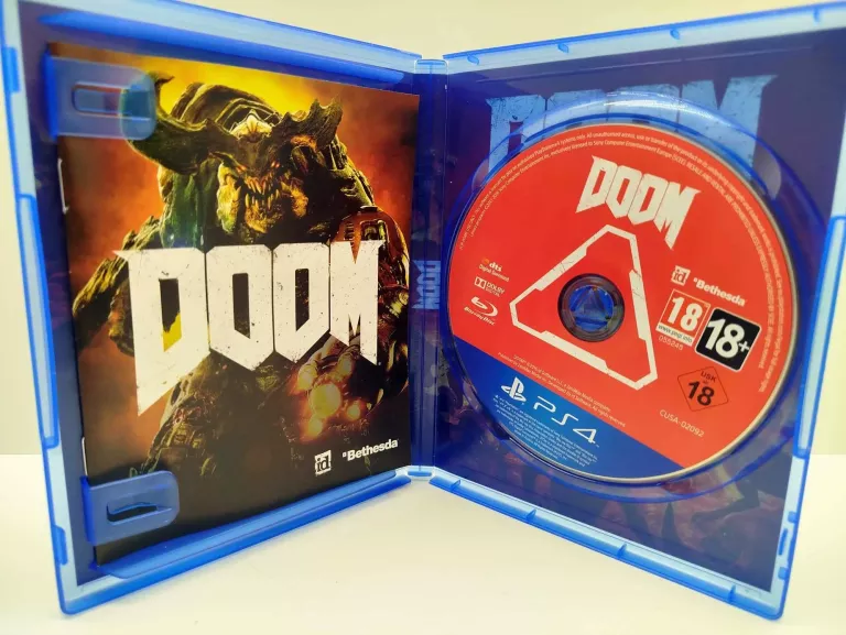 GRA PS4 DOOM