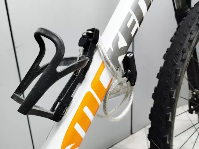 rower-mc-kenzie-hill-700-rama-21-kola-28-material-ramy-179-1