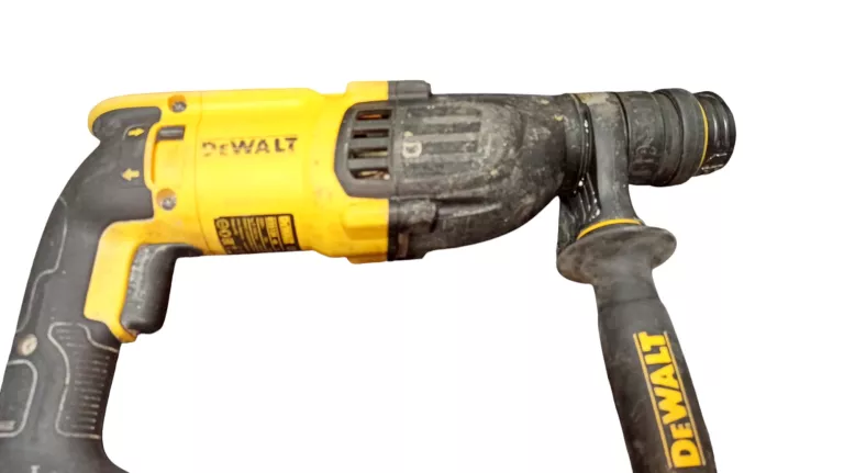 MŁOTOWIERARKA DEWALT D25134