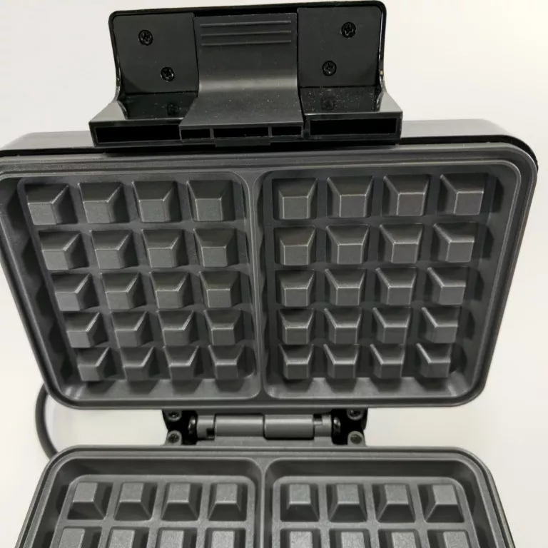 GOFROWNICA KOENIC KWA 3221 1000 W CZARNY