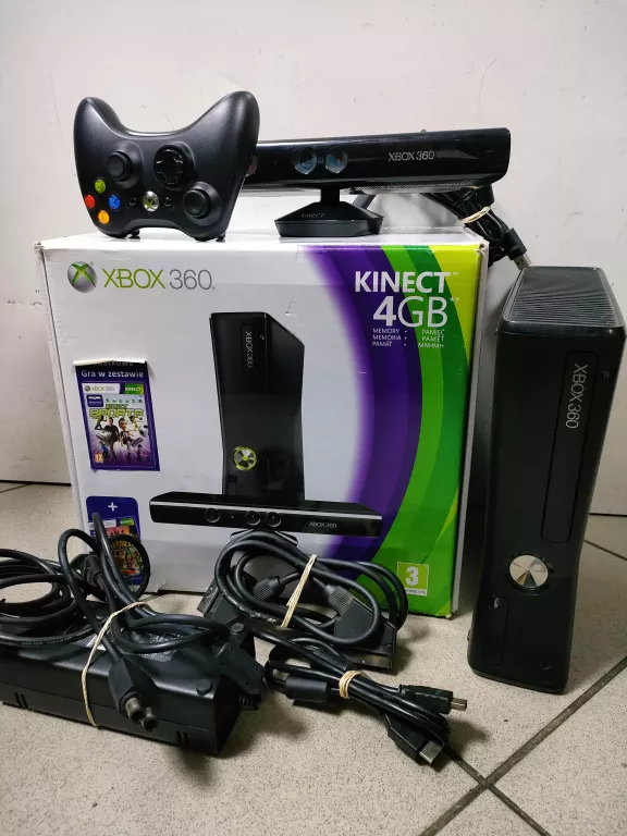 KONSOLA XBOX360 4GB KINECT