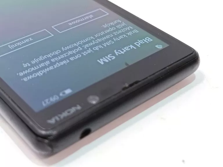 NOKIA LUMIA 820