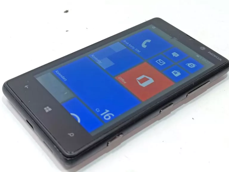 NOKIA LUMIA 820