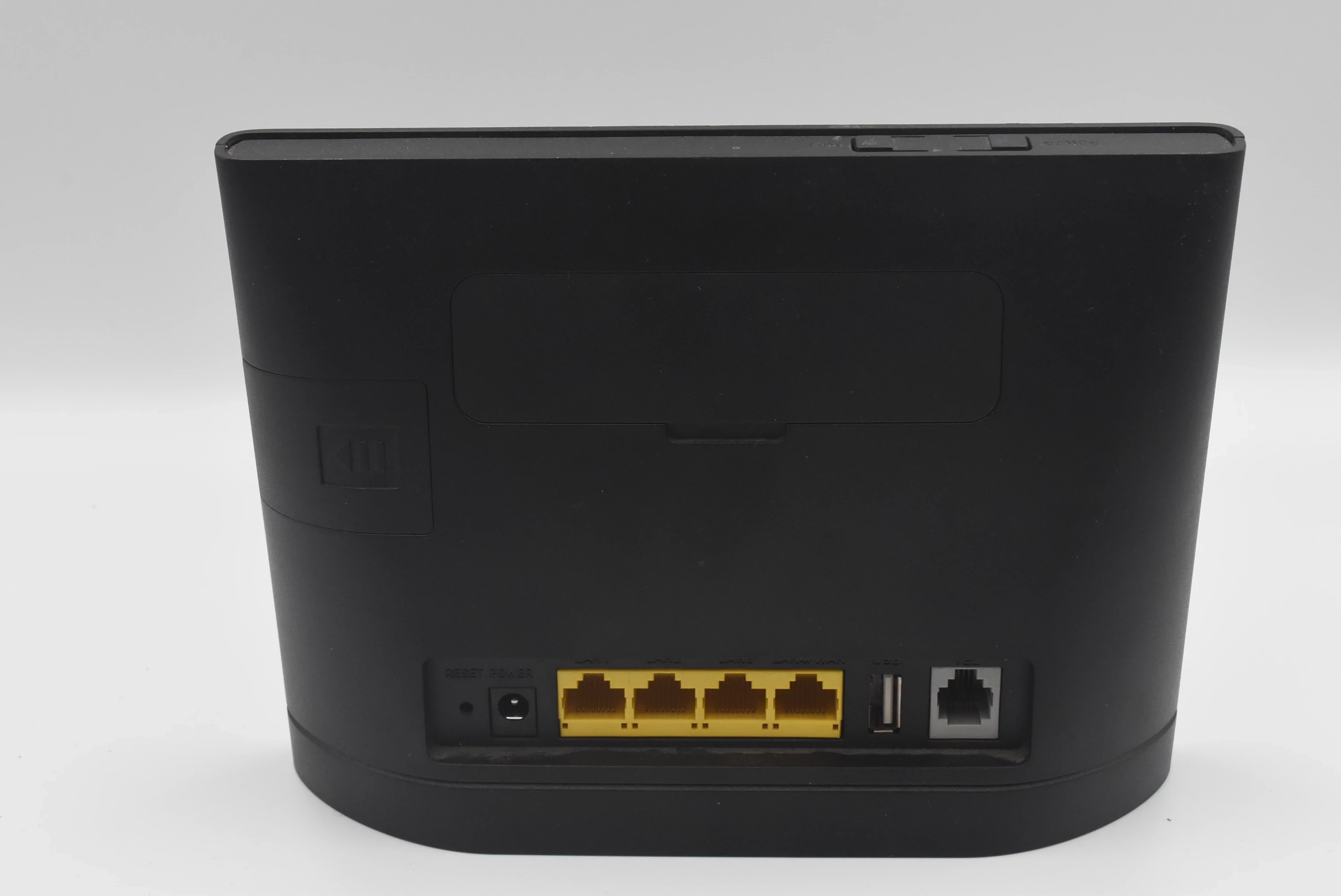 huawei-b315s-wifi-300mbps-4xlan-lte-cat4-150mbps50mbps-ean-gtin-6901443083206