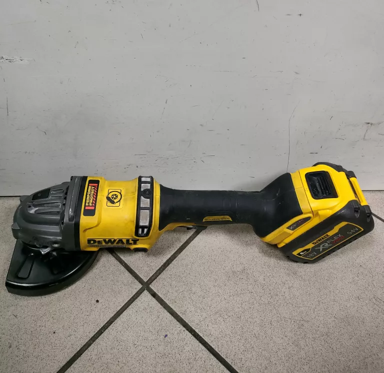 szlifierka-katowa-dewalt-dcg418-bat-6ah-flex-super-stan-ean-gtin-4904668573493