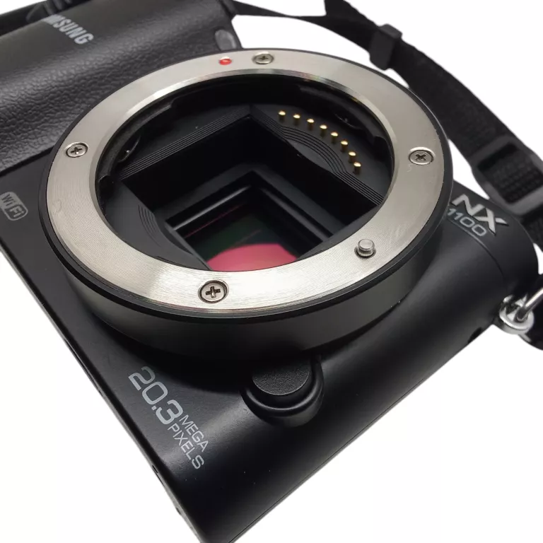 APARAT SAMSUNG NX1100 ZESTAW