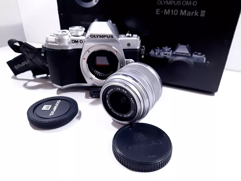 OLYMPUS OM-D E-M10 MARK III + OB. 14-42 II R SREBRNY UŻYWANY