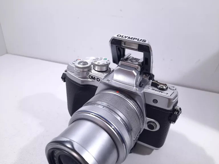 OLYMPUS OM-D E-M10 MARK III + OB. 14-42 II R SREBRNY UŻYWANY