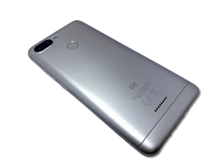 XIAOMI REDMI 6 4 GB / 64 GB