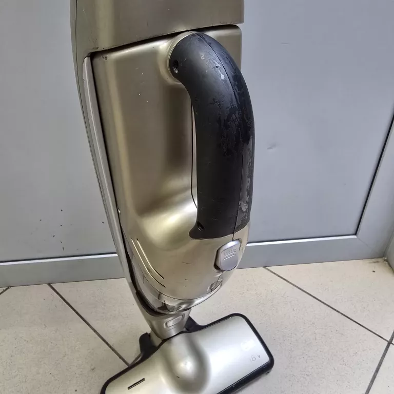 ODKURZACZ PIONOWY BOSCH BBHMOVE4N 2IN1