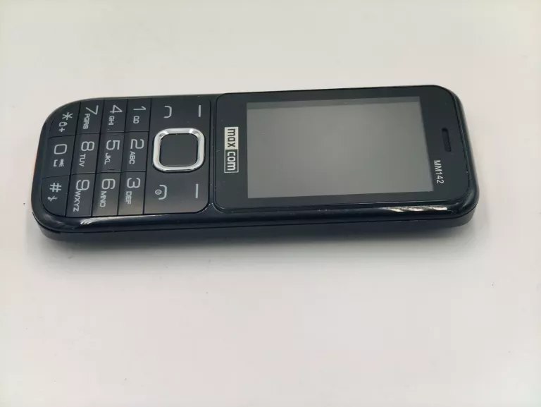 TELEFON MAXCOM MM142