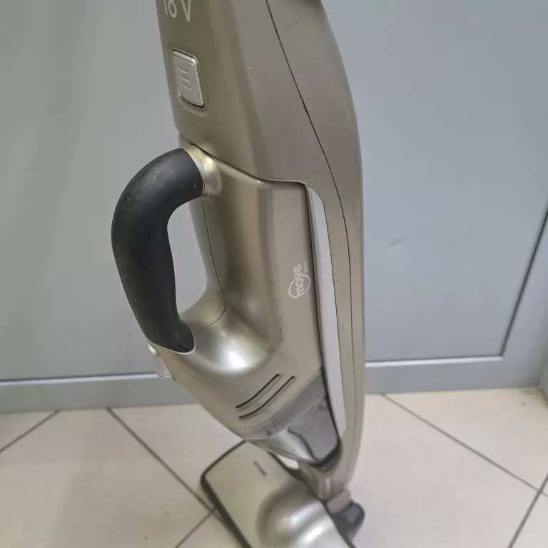ODKURZACZ PIONOWY BOSCH BBHMOVE4N 2IN1