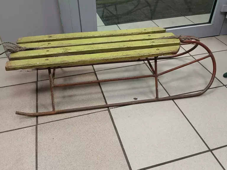 sanki-dwuosobowe-metalowo-drewniane-niedurnego-4301-ruda-slaska