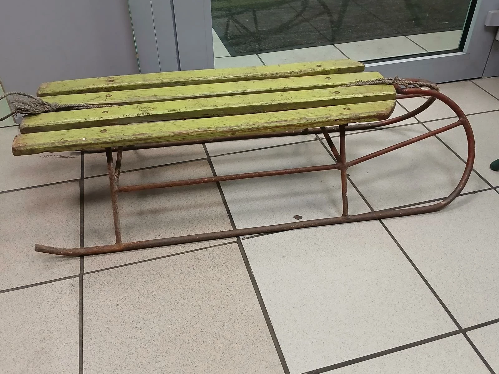 sanki-dwuosobowe-metalowo-drewniane-niedurnego-4301-ruda-slaska