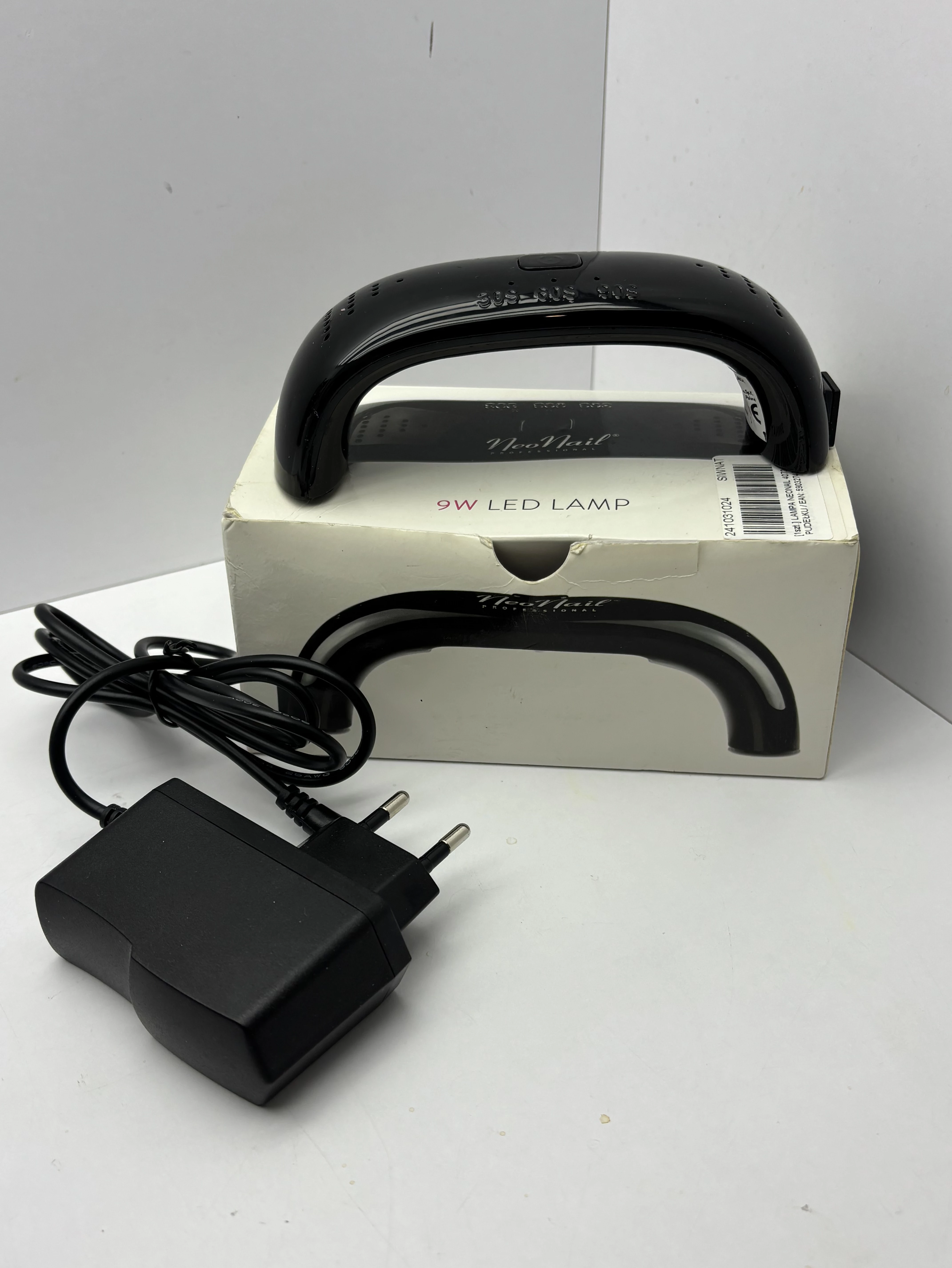 lampa-neonail-4072-1-otwarta-4-wroclaw-milz-1