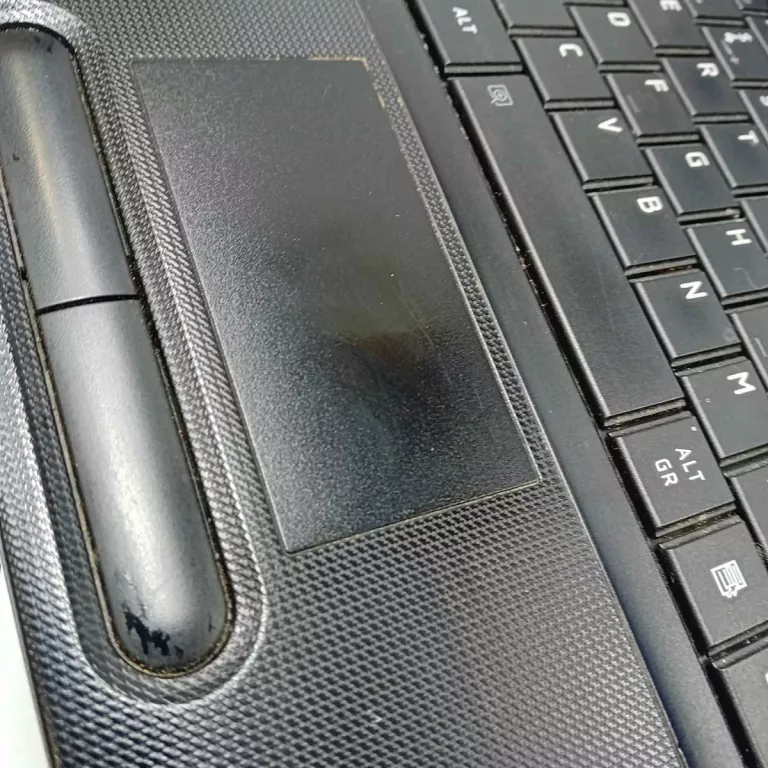 LAPTOP TOSHIBA C650 PENTIUM X2@2.3GHZ 4GB RAM