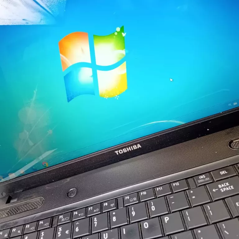 LAPTOP TOSHIBA C650 PENTIUM X2@2.3GHZ 4GB RAM