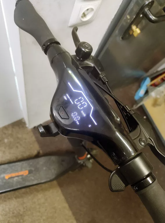 hulajnoga-elektryczna-cheevalry-x11-komplet-marka-214-1022530