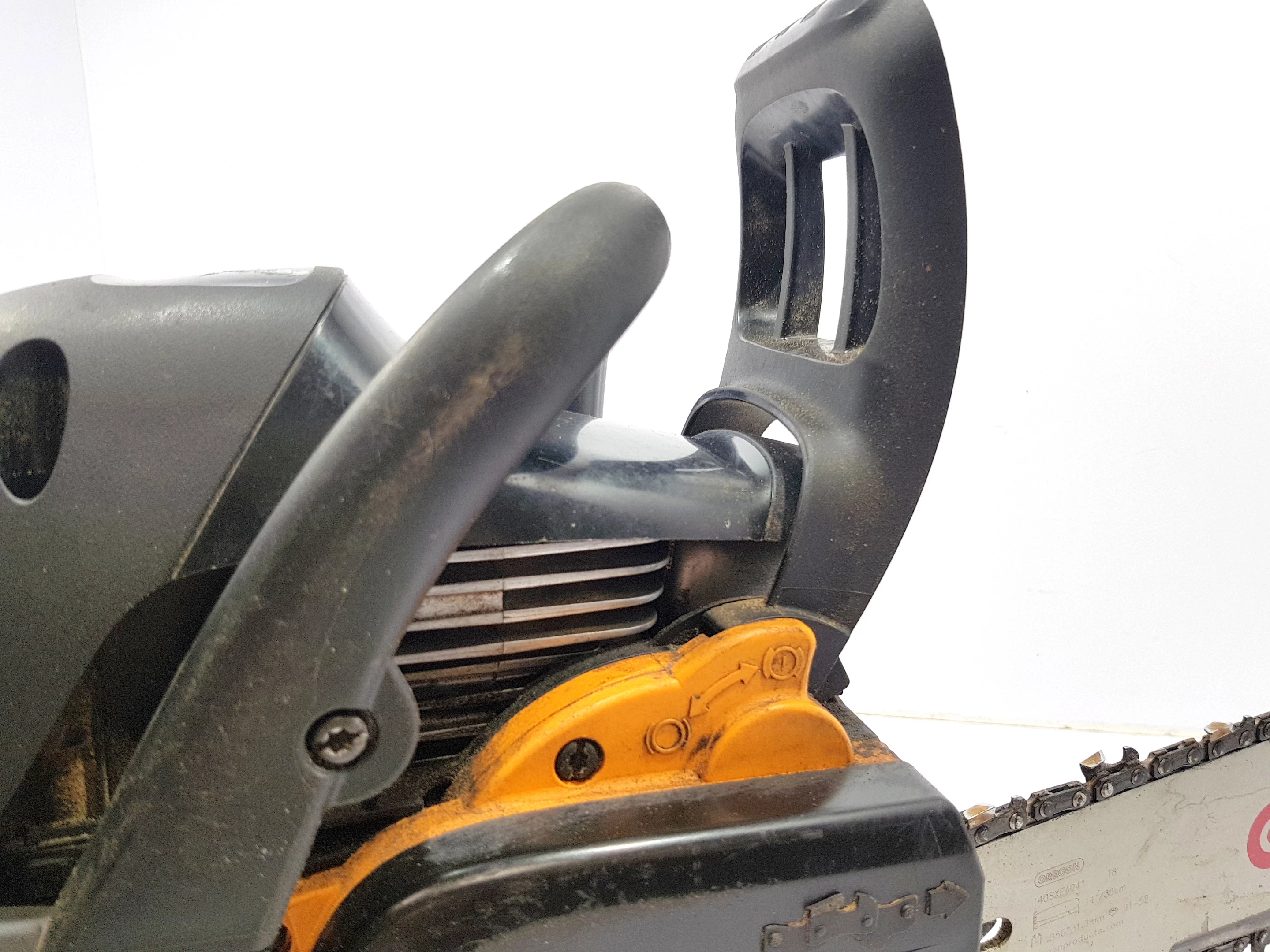 pila-spalinowa-lancuchowa-mcculloch-cs42s-moc-silnika-195