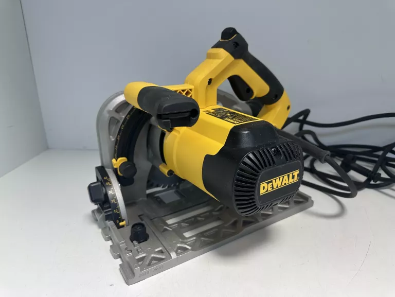 PILARKA TARCZOWA ZAGŁĘBIARKA DEWALT DWS520 1300W 165MM