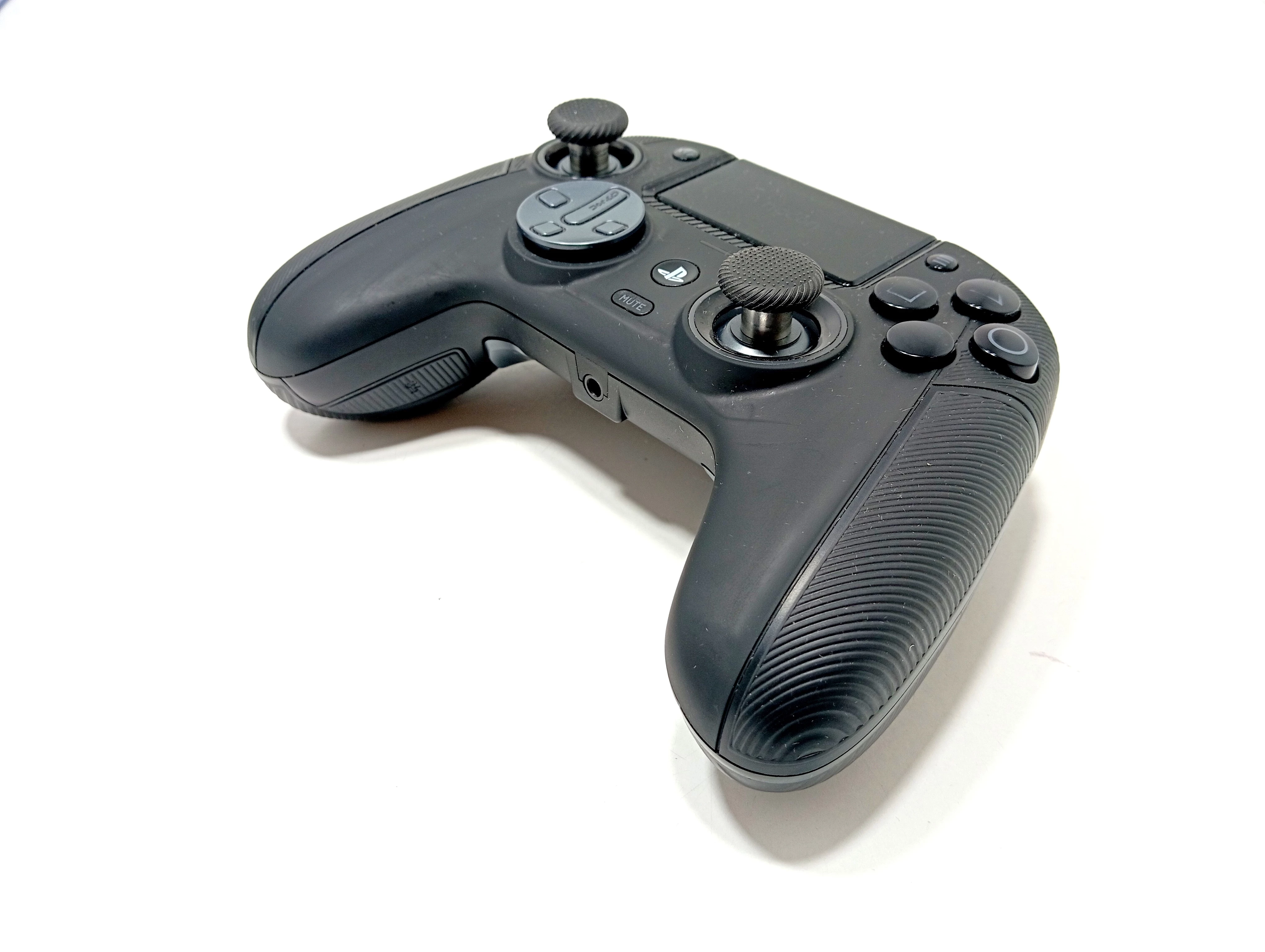 pad-nacon-revolution-5-pro-waga-produktu-z-opakowaniem-jednostkowym-0997