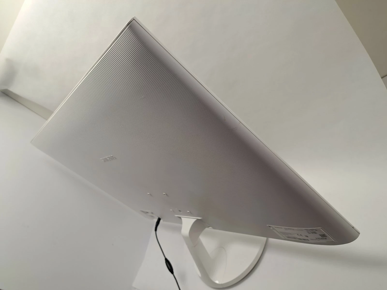 monitor-samsung-s32f351fuu-315-1920x1080px-przekatna-ekranu-cale-3200