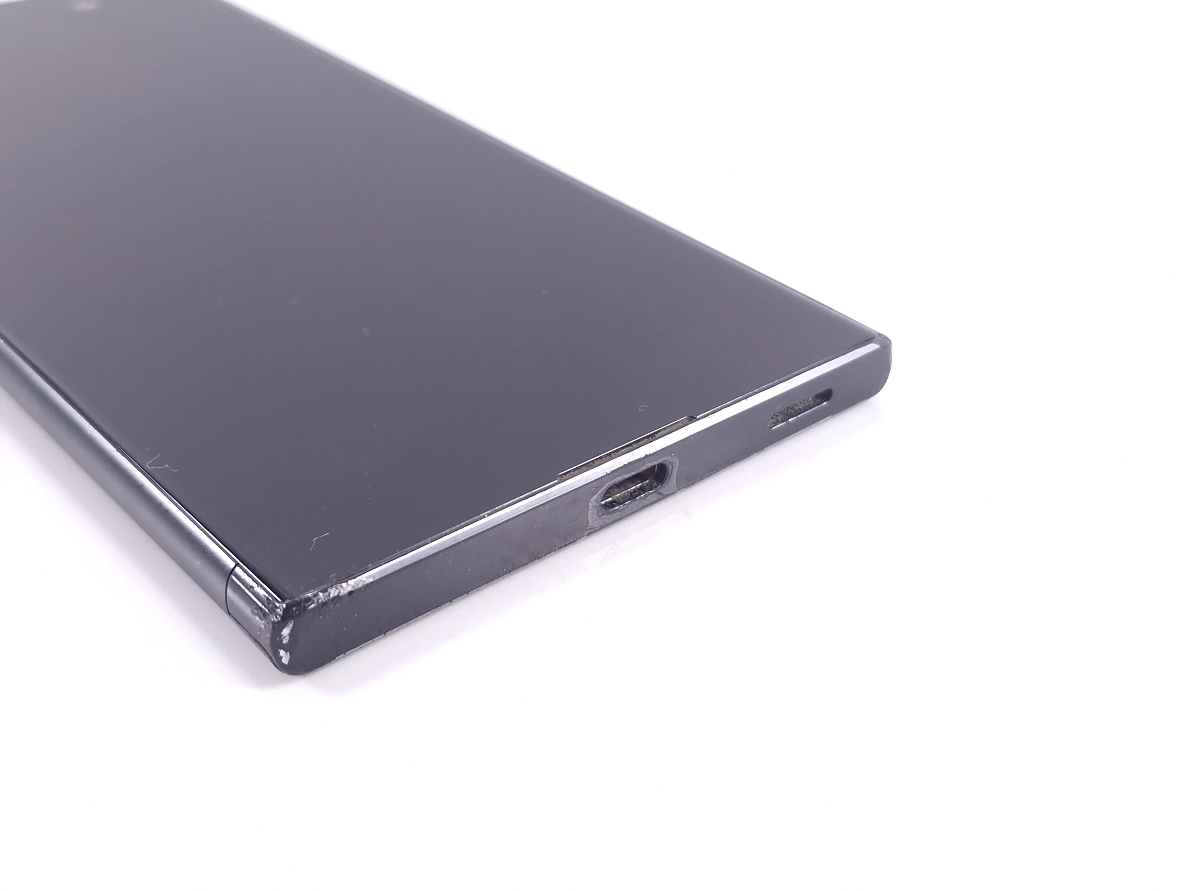 telefon-sony-xperia-xa1-3gb32gb-lte-opis-stan-11323-2