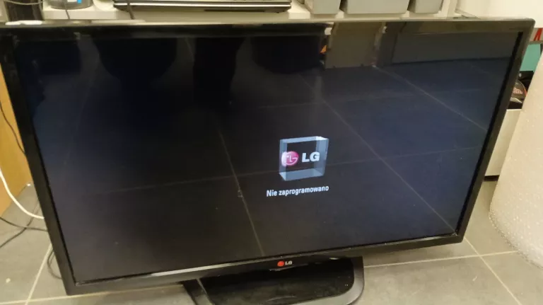 TELEWIZOR LG 32LN540B CZARNY/ BEZ PILOTA