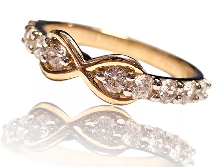 ELEGANSKI ZŁOTY PIERŚCIONEK ZNAK NIESKOŃCZONOŚCI 2,36 G 585P 12R