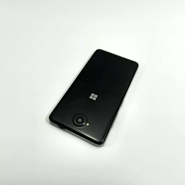 MICROSOFT LUMIA 650 1 GB / 16 GB 4G (LTE) CZARNY ORANGE